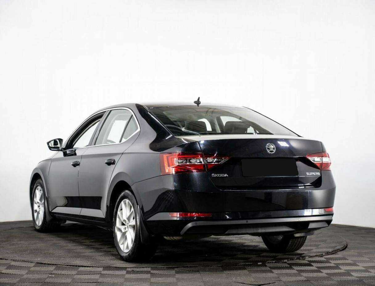 Купить Skoda Superb, 2017, 142 000 км, фото №4