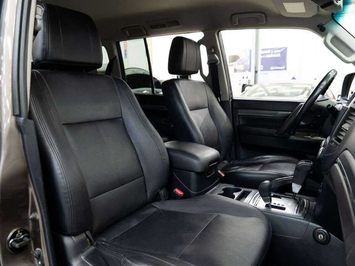 Купить Mitsubishi Pajero, 2012, 235 000 км, фото №10