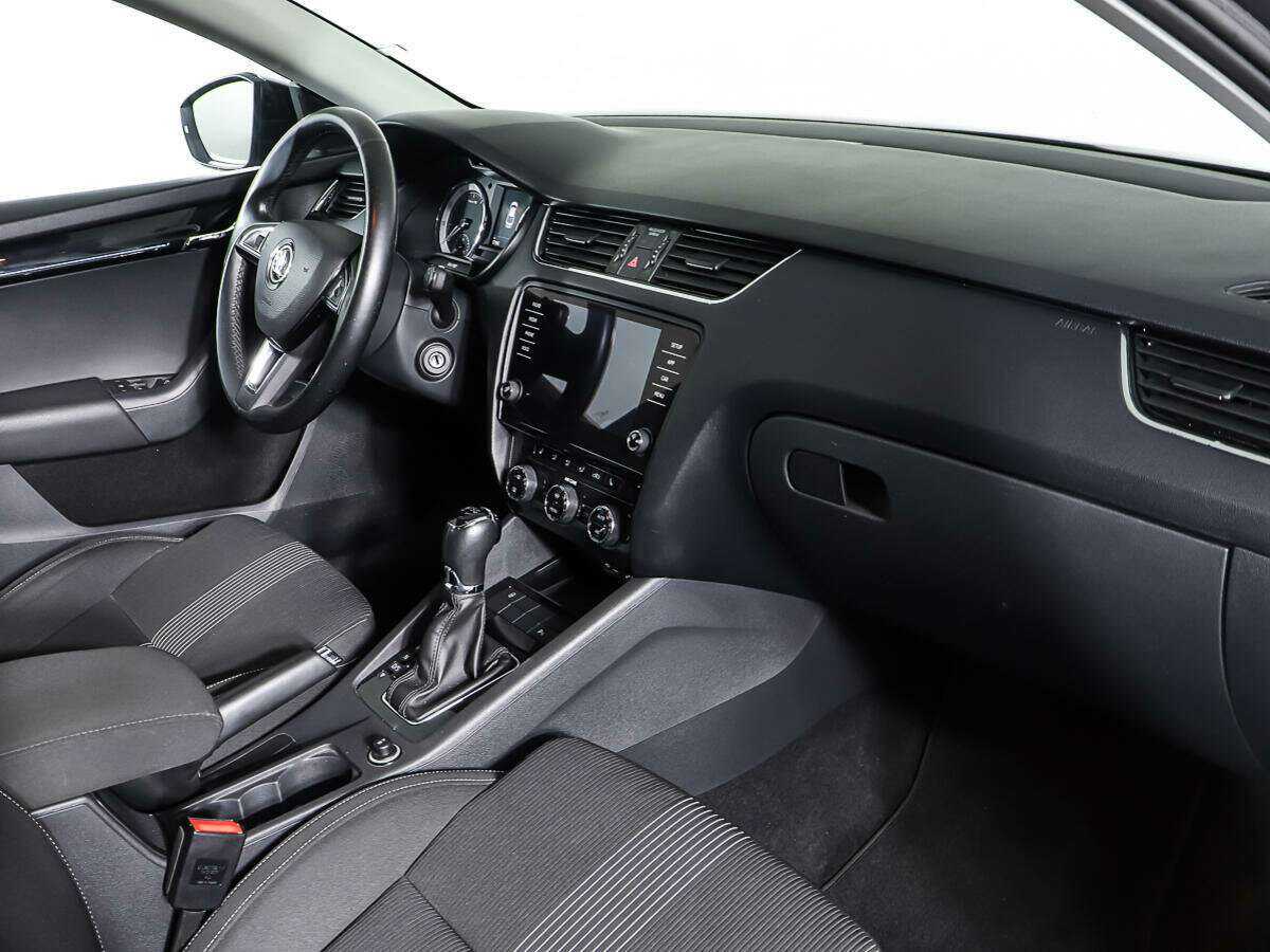 Купить Skoda Octavia, 2017, 58 000 км, фото №10