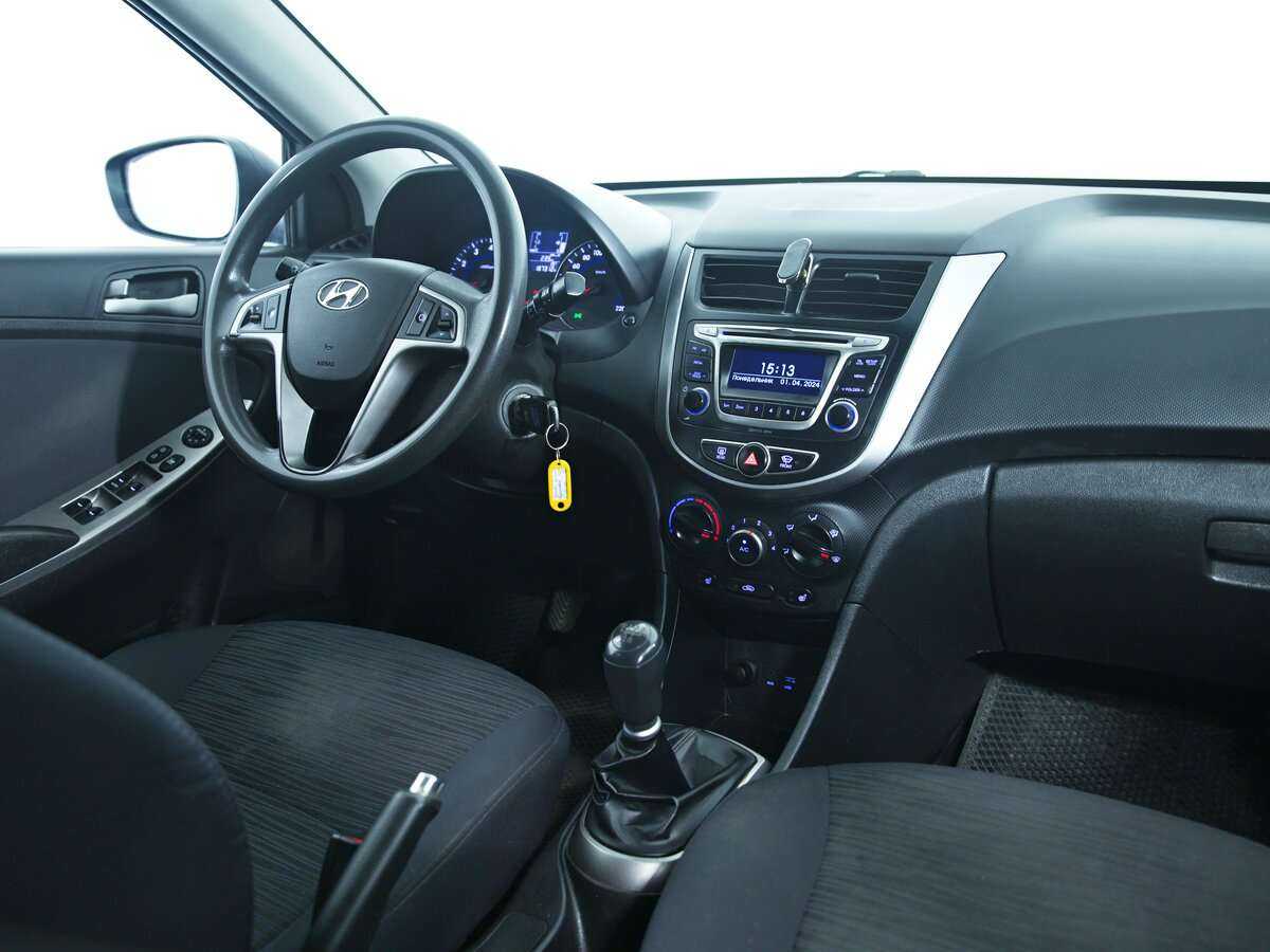 Купить Hyundai Solaris, 2015, 187 312 км, фото №11