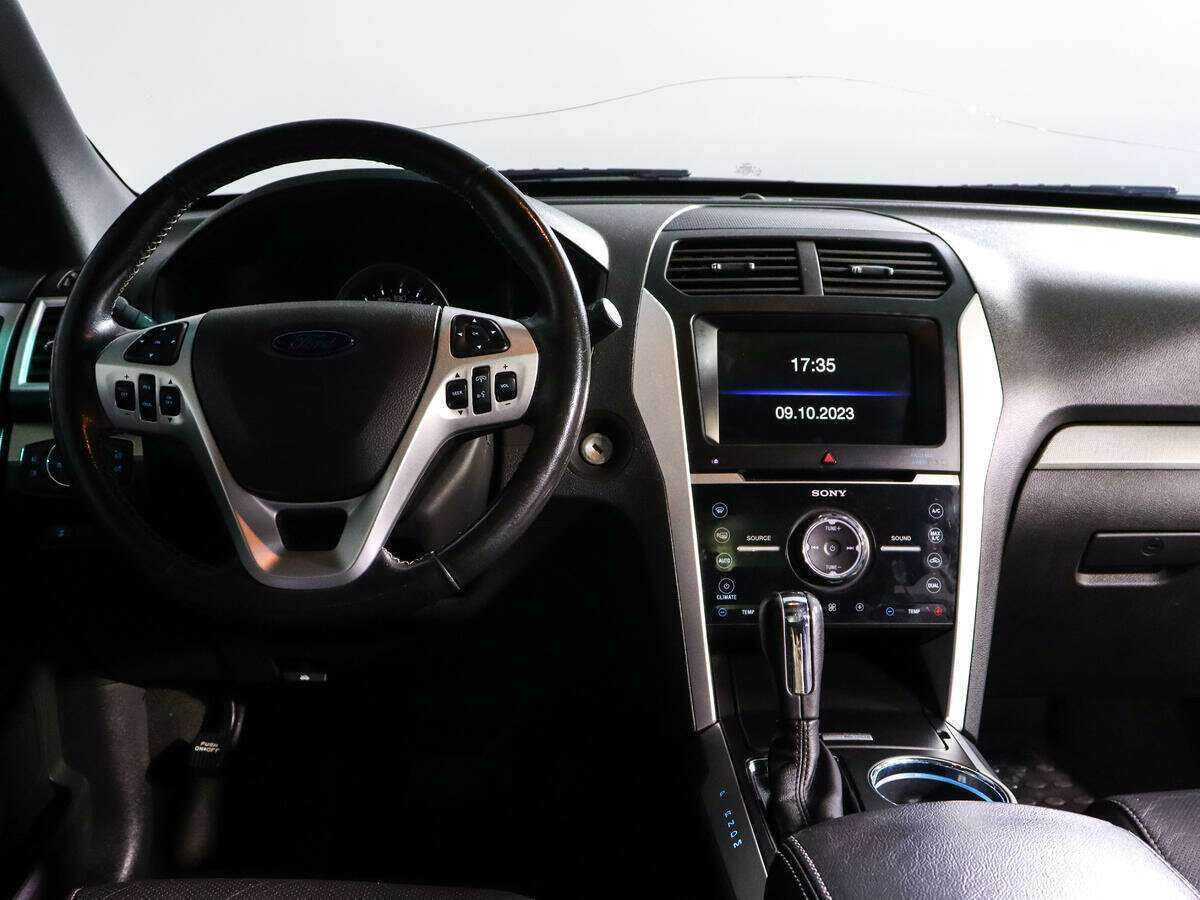 Купить Ford Explorer Sport, 2014, 136 300 км, фото №12