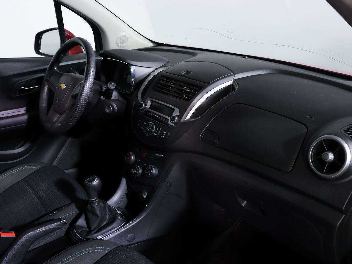 Купить Chevrolet Tracker, 2015, 84 282 км, фото №7