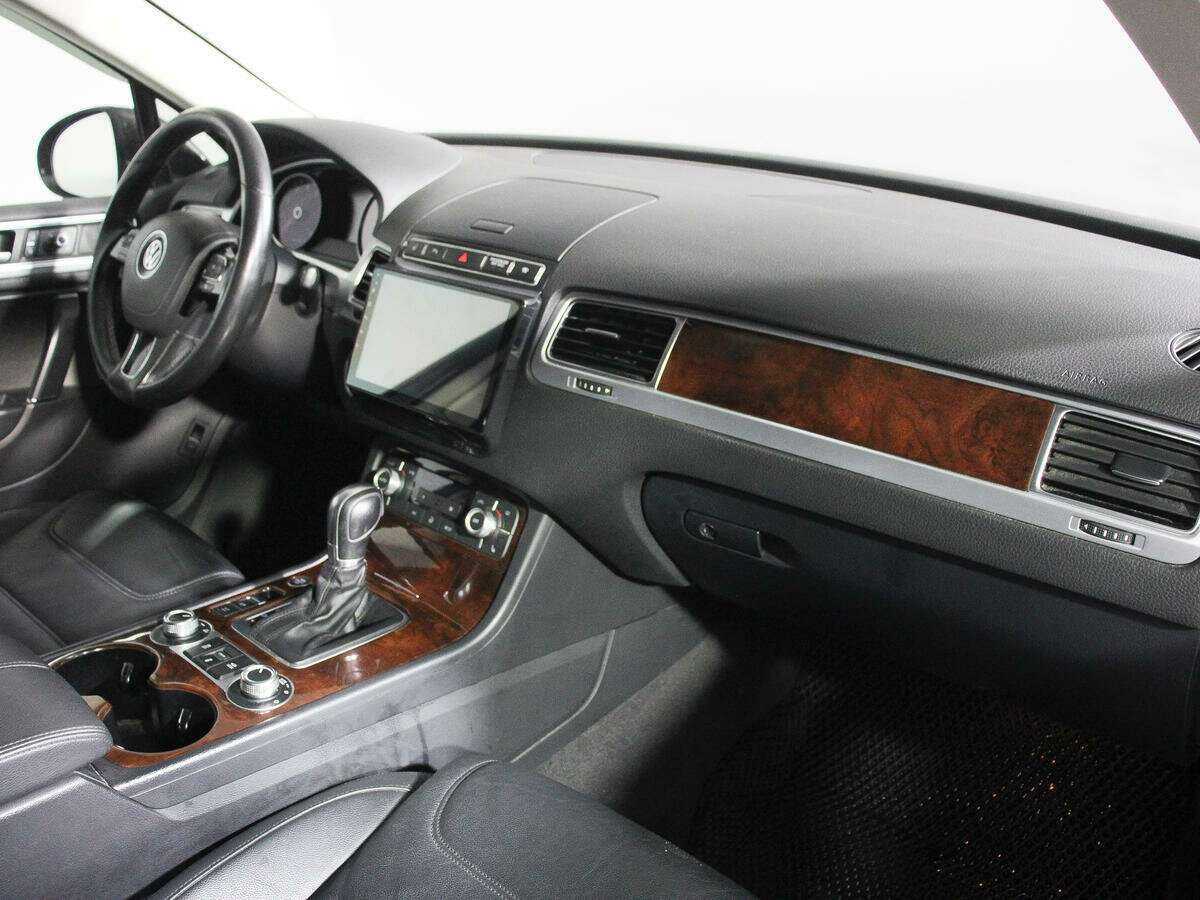 Купить Volkswagen Touareg, 2015, 177 224 км, фото №6
