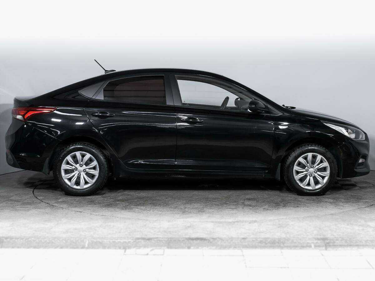 Купить Hyundai Solaris, 2018, 65 506 км, фото №4