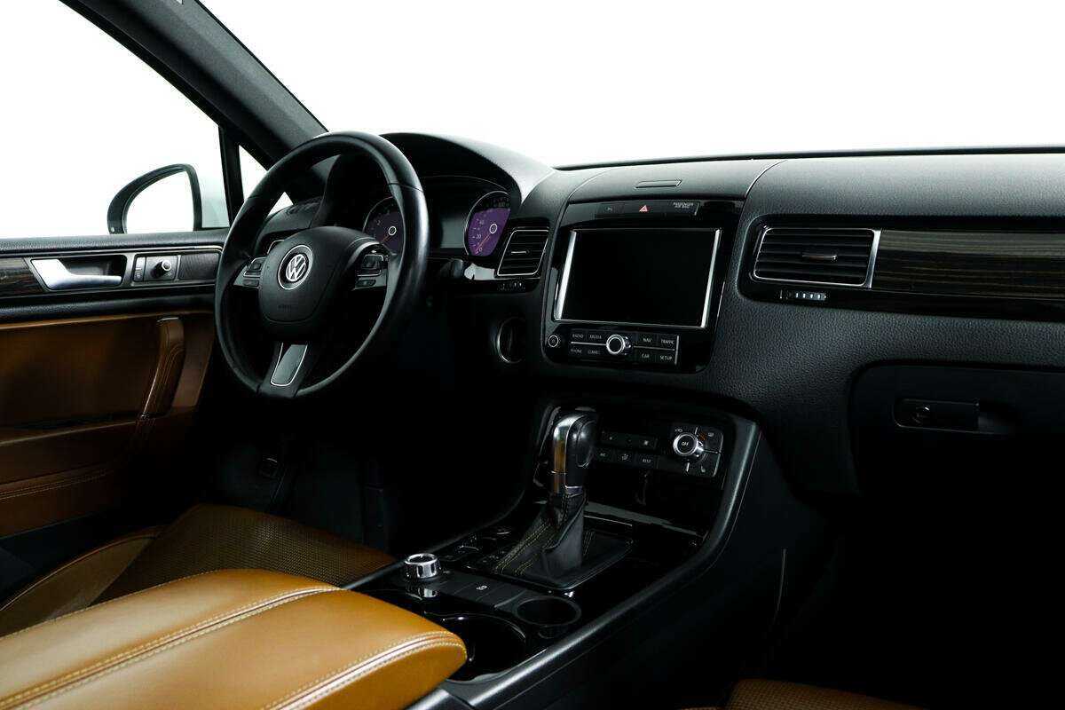 Купить Volkswagen Touareg, 2013, 182 356 км, фото №9