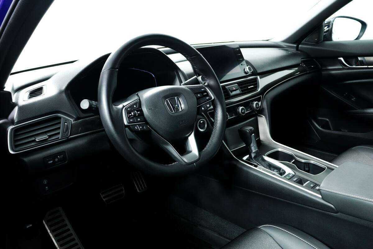 Купить Honda Accord, 2022, 10 563 км, фото №13