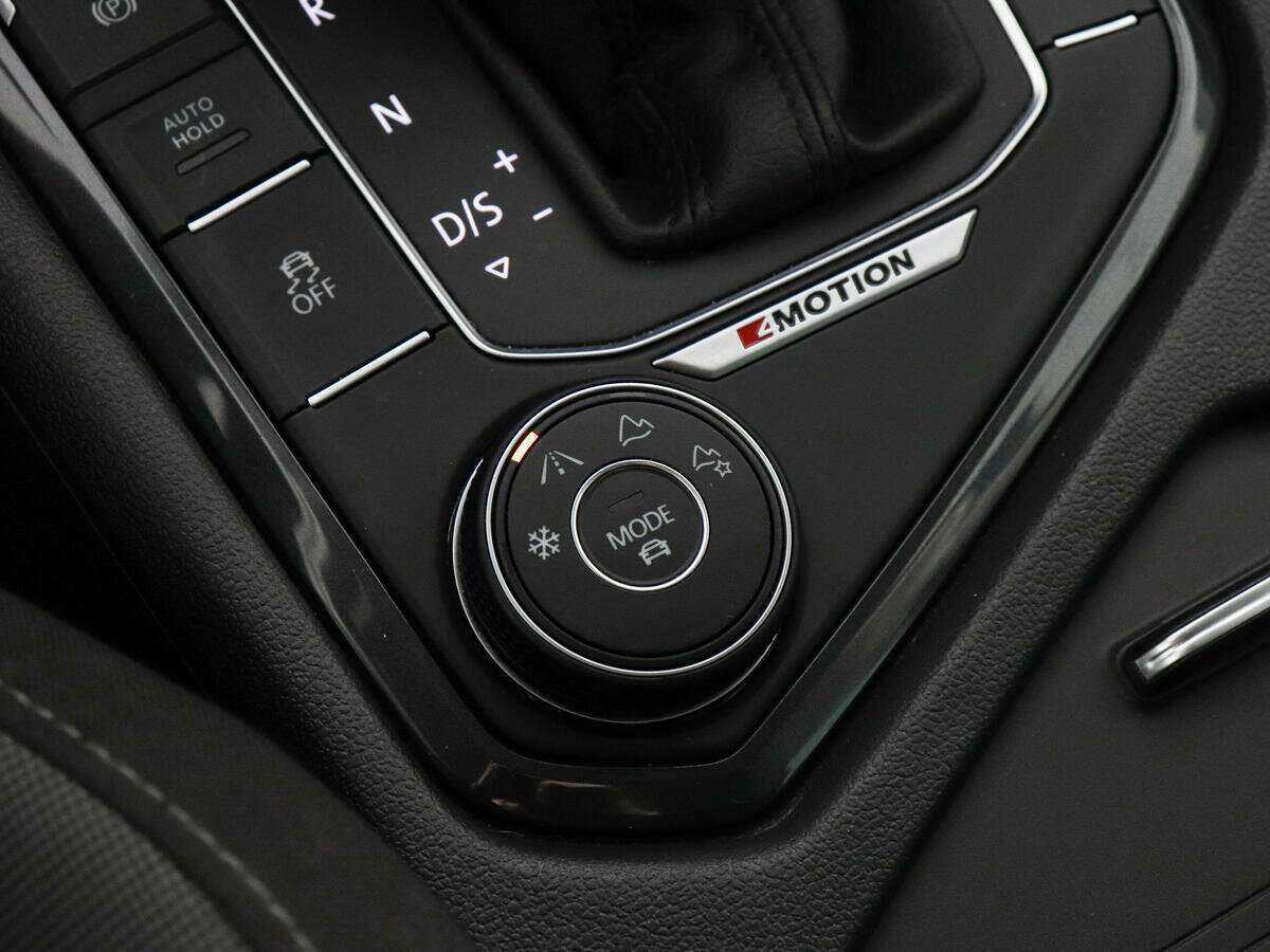 Купить Volkswagen Tiguan, 2017, 69 500 км, фото №14