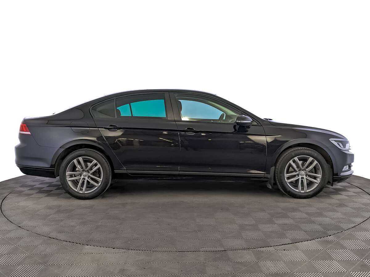 Купить Volkswagen Passat, 2016, 61 012 км, фото №4