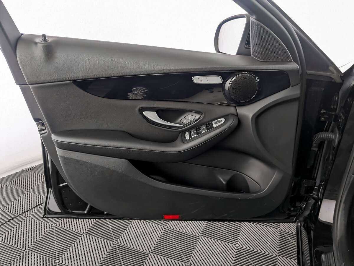 Купить Mercedes-Benz C-Класс 180, 2019, 131 432 км, фото №15