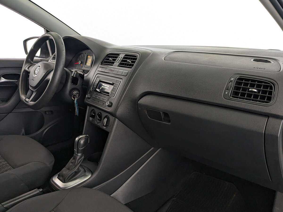 Купить Volkswagen Polo, 2018, 104 329 км, фото №13