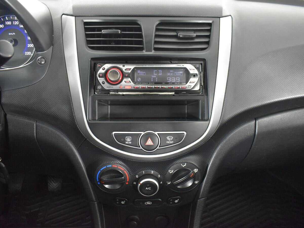 Купить Hyundai Solaris, 2013, 253 888 км, фото №14