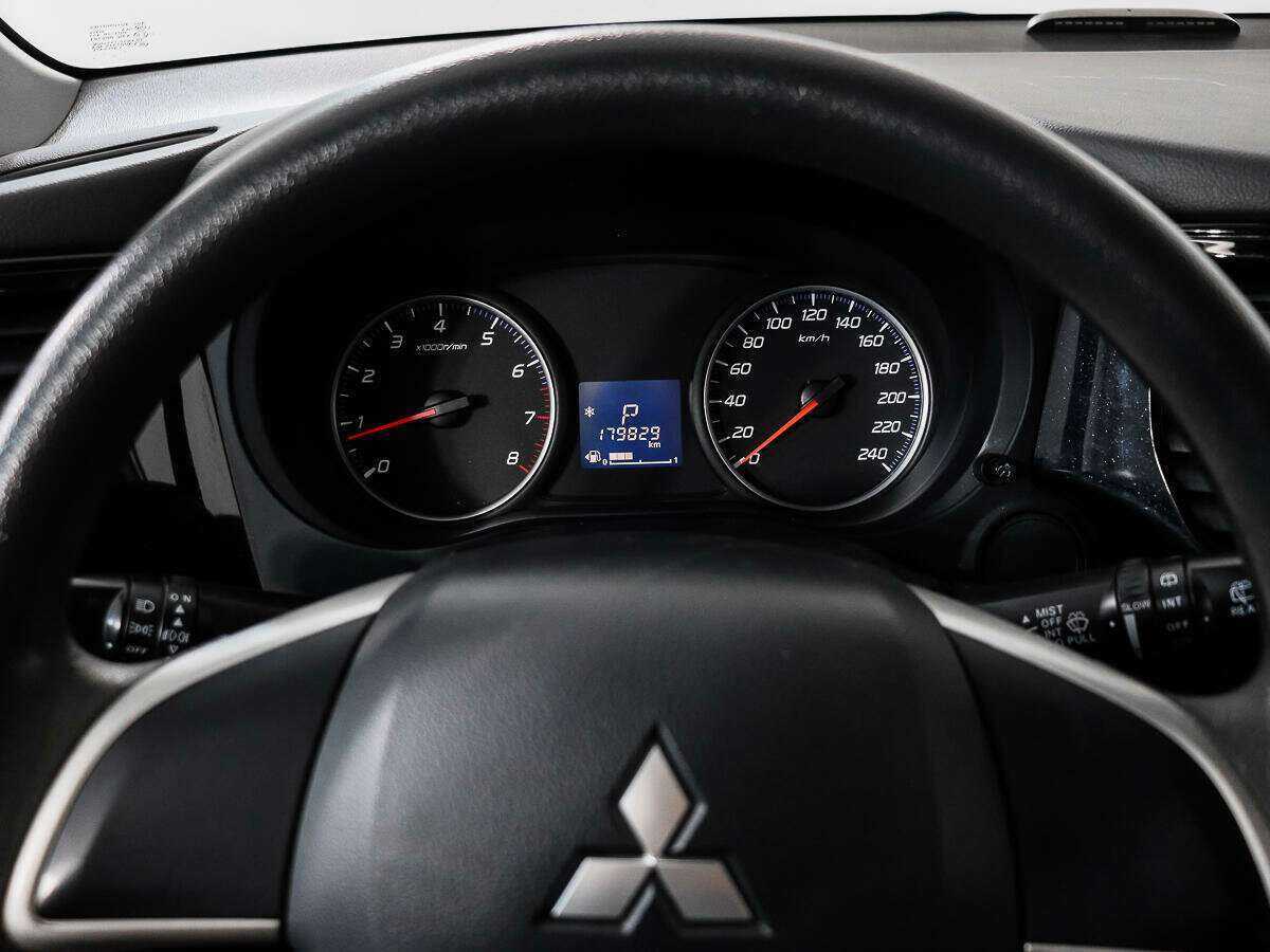 Купить Mitsubishi Outlander, 2012, 178 616 км, фото №15