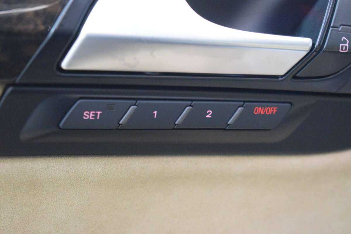 Купить Audi Q7, 2014, 266 505 км, фото №9