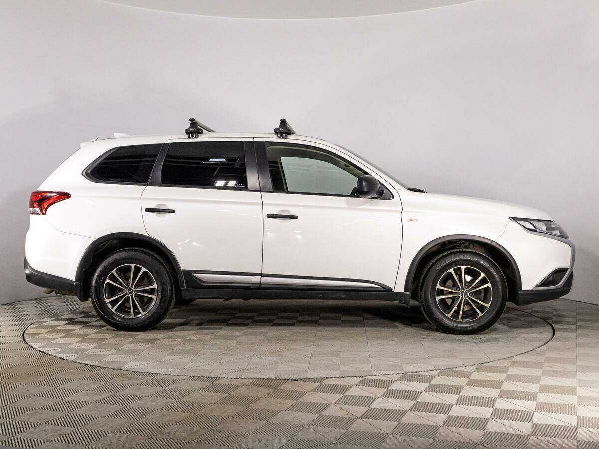 Купить Mitsubishi Outlander, 2020, 84 000 км, фото №4