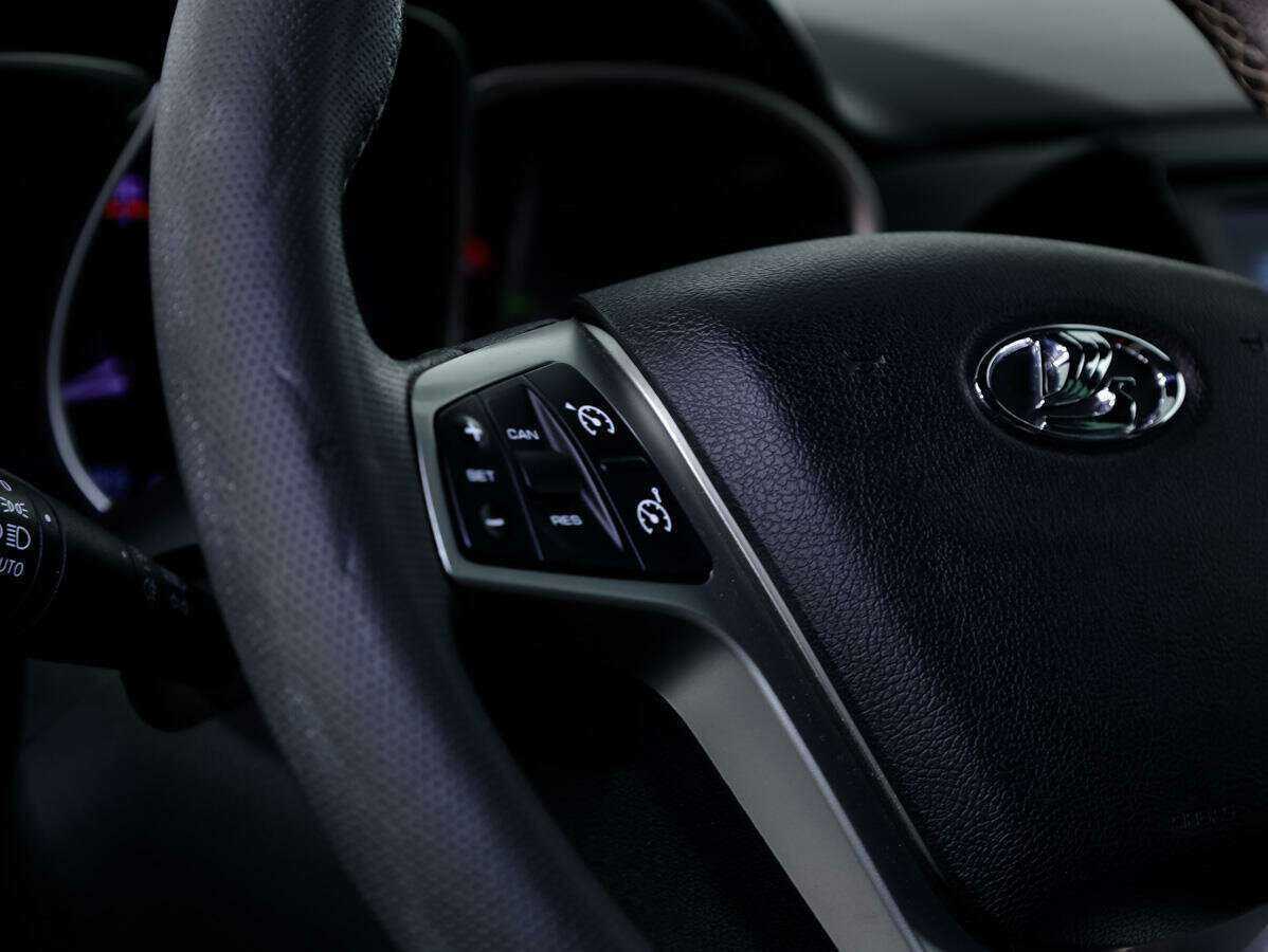 Купить Lada (ВАЗ) Vesta, 2019, 72 892 км, фото №19