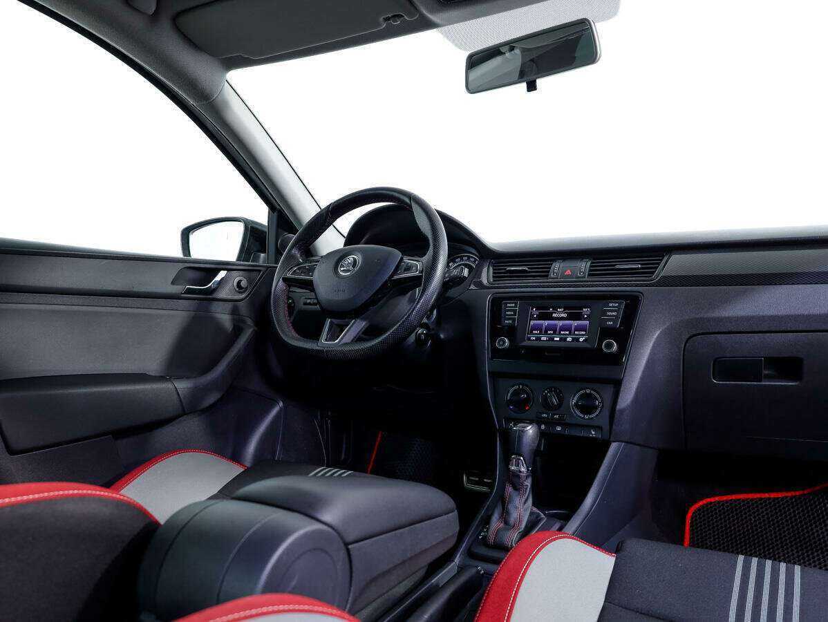 Купить Skoda Rapid, 2015, 107 086 км, фото №9