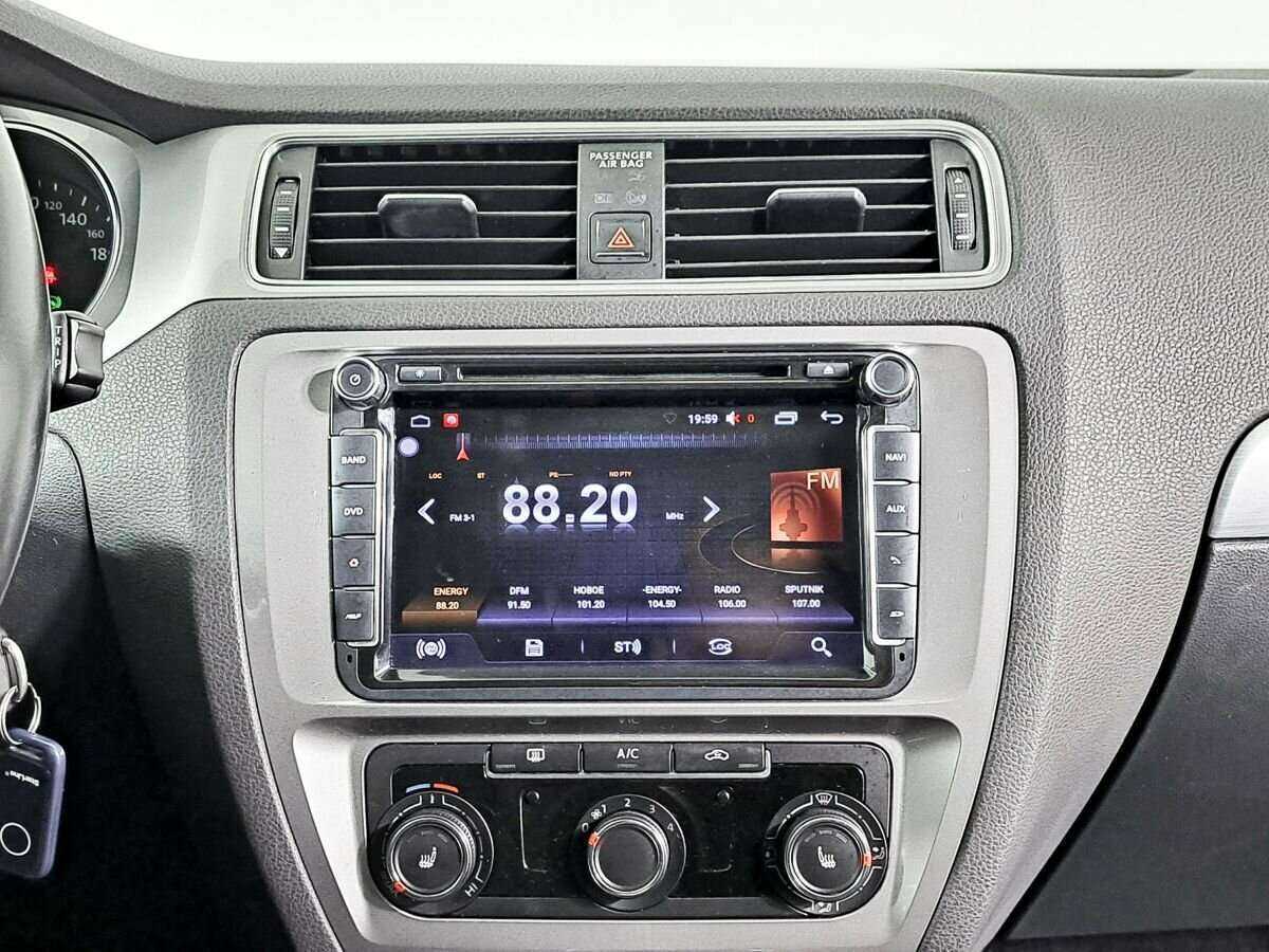 Купить Volkswagen Jetta, 2018, 117 510 км, фото №12