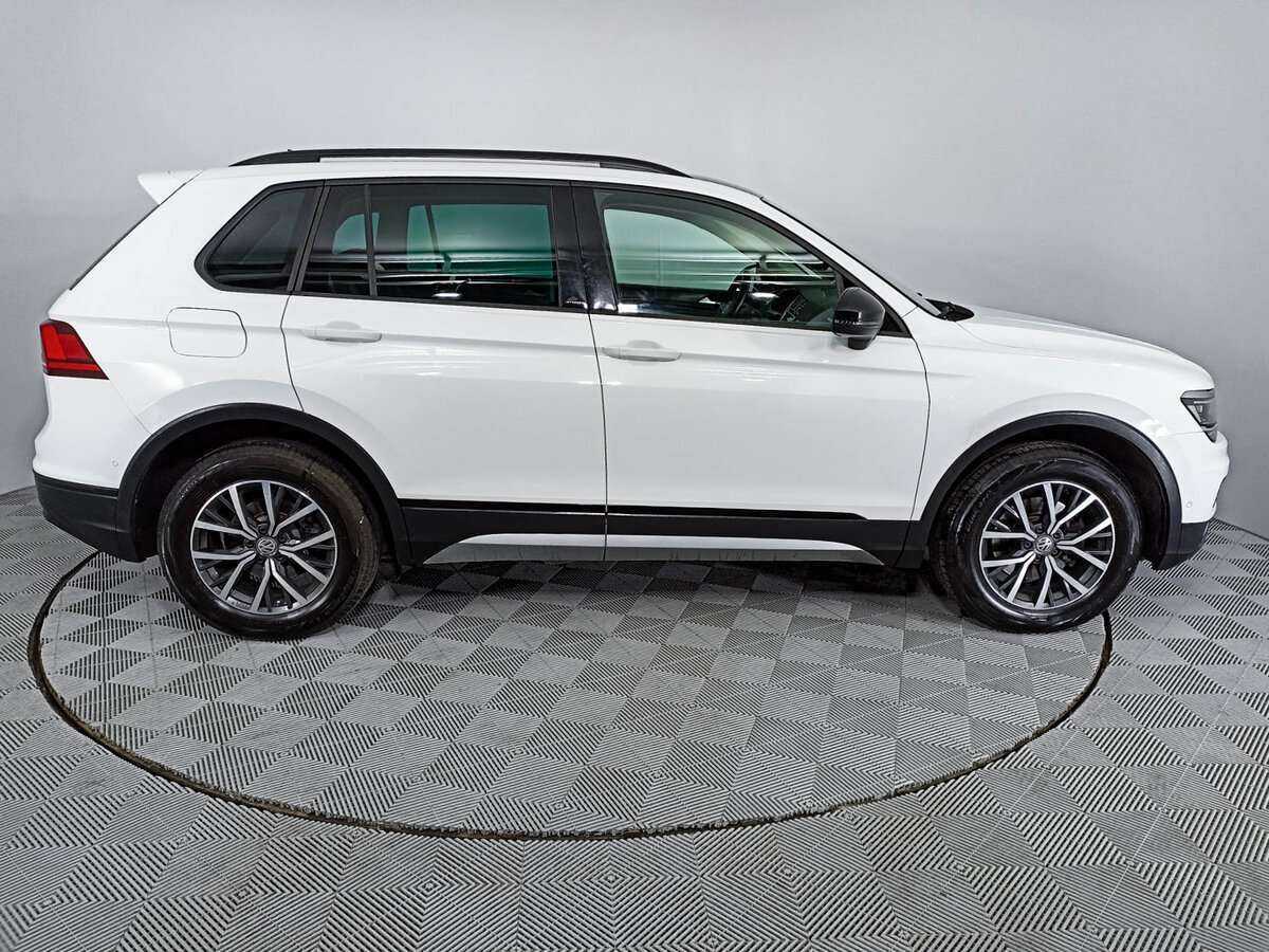 Купить Volkswagen Tiguan, 2019, 243 793 км, фото №4