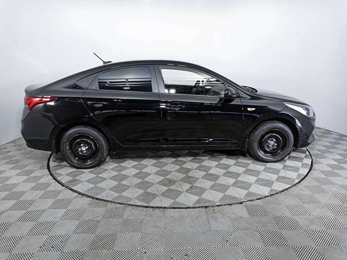 Купить Hyundai Solaris, 2018, 98 002 км, фото №4