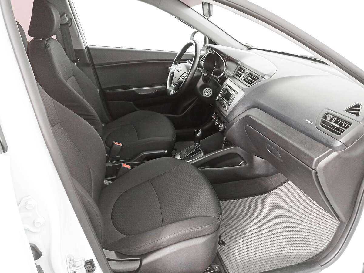 Купить Kia Rio, 2017, 127 733 км, фото №9