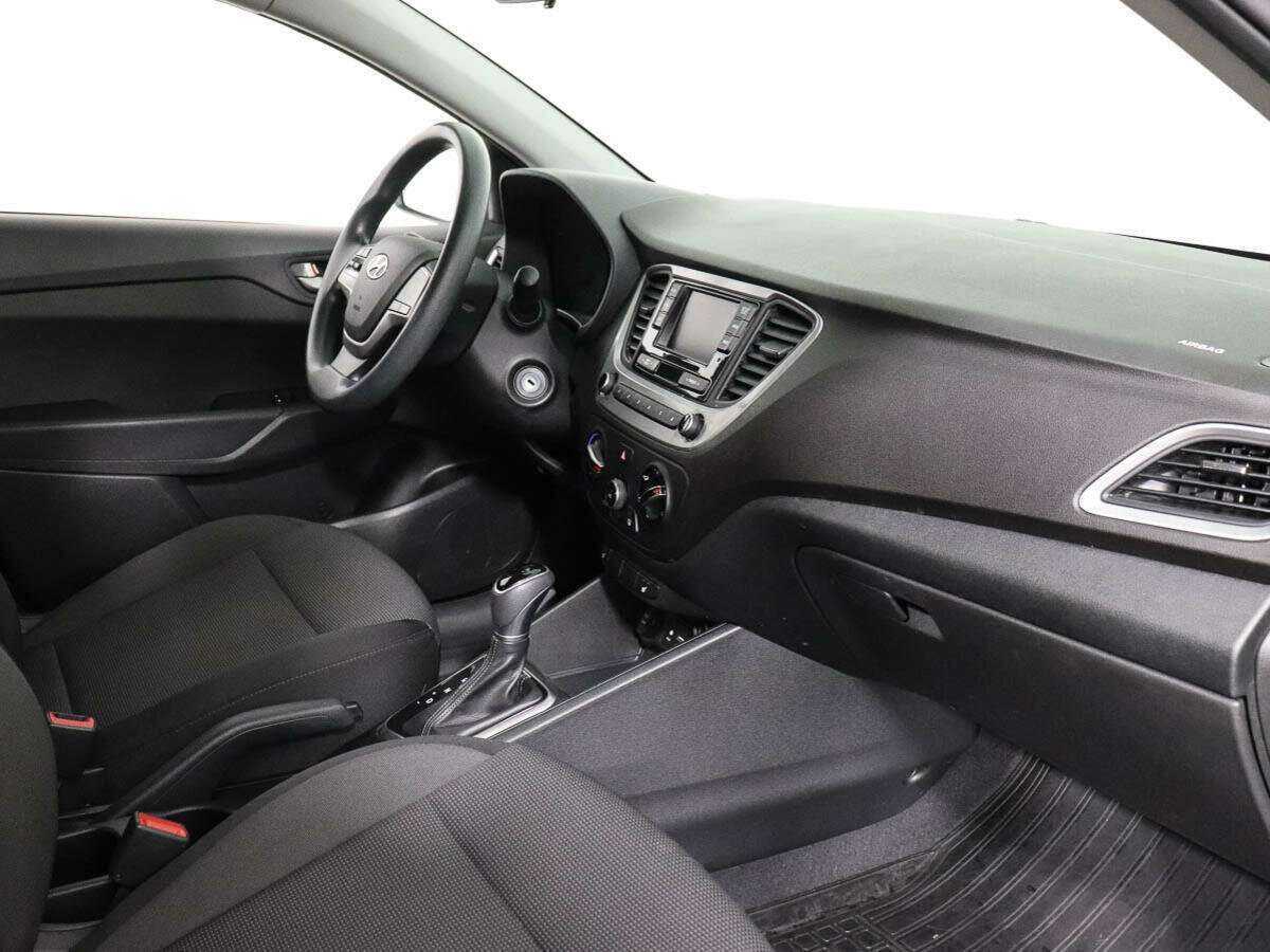 Купить Hyundai Solaris, 2017, 75 300 км, фото №7