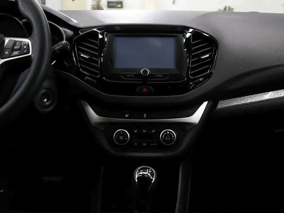 Купить Lada (ВАЗ) Vesta SW, 2018, 64 000 км, фото №13