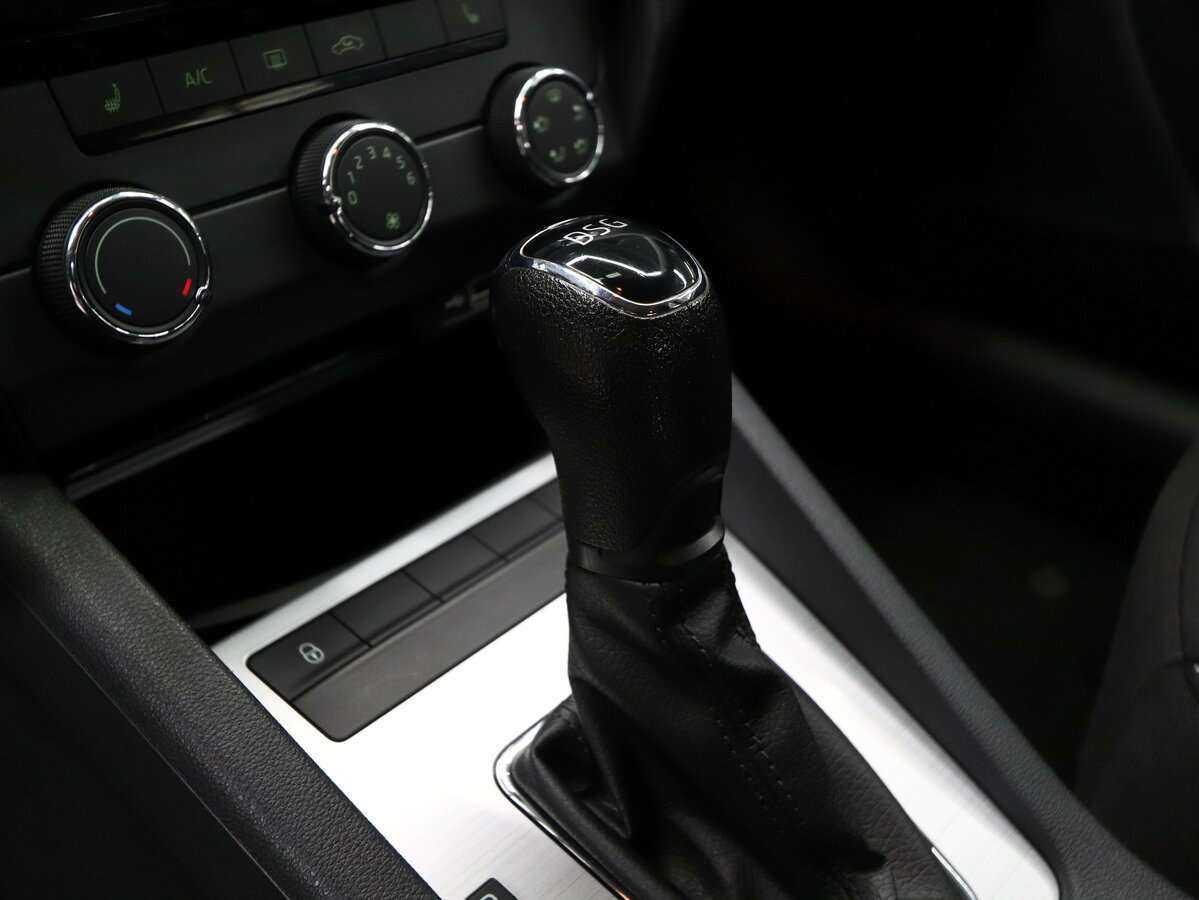 Купить Skoda Octavia, 2018, 130 000 км, фото №9