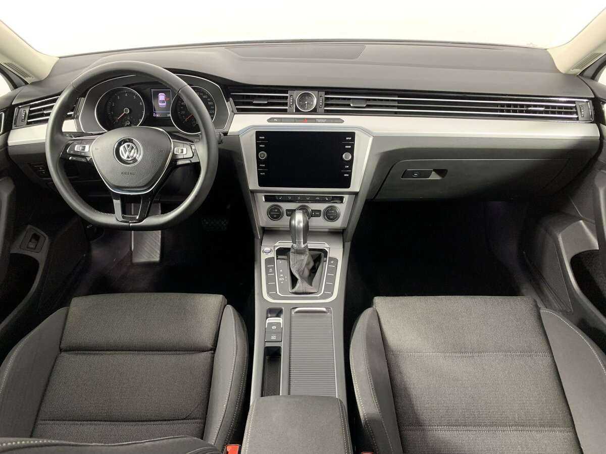 Купить Volkswagen Passat, 2019, 101 776 км, фото №13