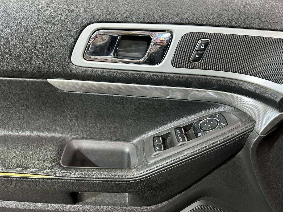 Купить Ford Explorer, 2013, 249 710 км, фото №15