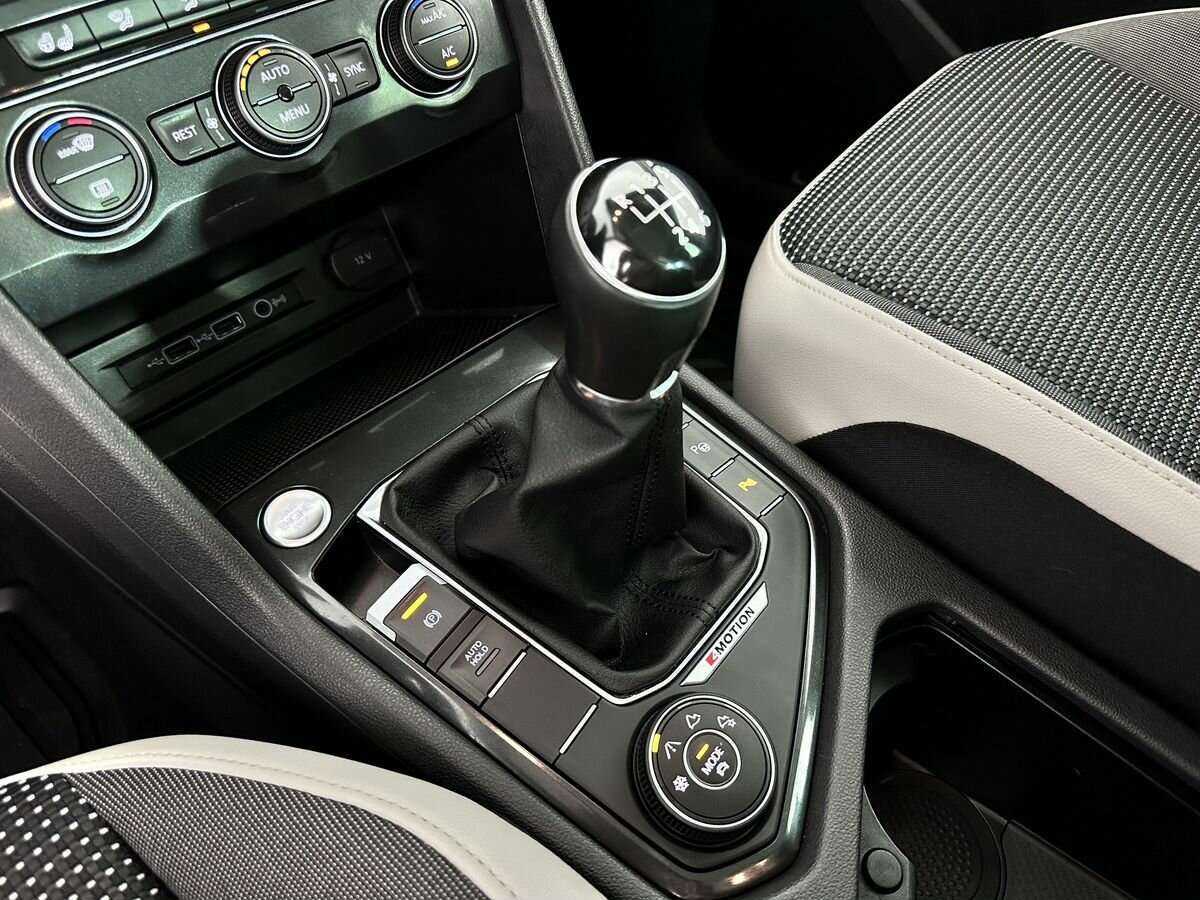 Купить Volkswagen Tiguan, 2019, 82 960 км, фото №13