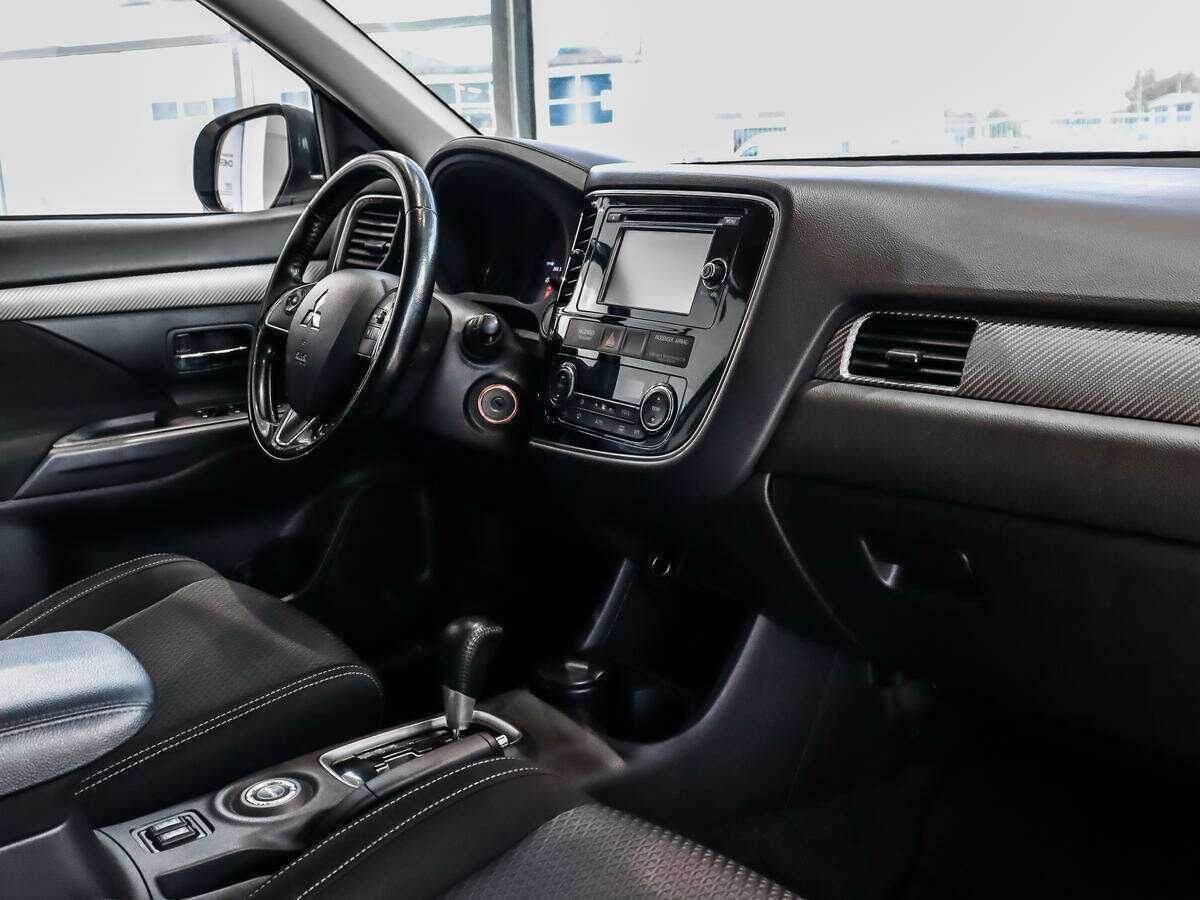 Купить Mitsubishi Outlander, 2016, 129 264 км, фото №11