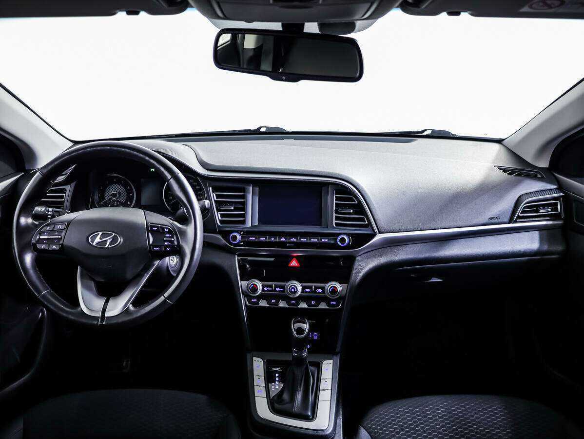 Купить Hyundai Elantra, 2019, 61 543 км, фото №9