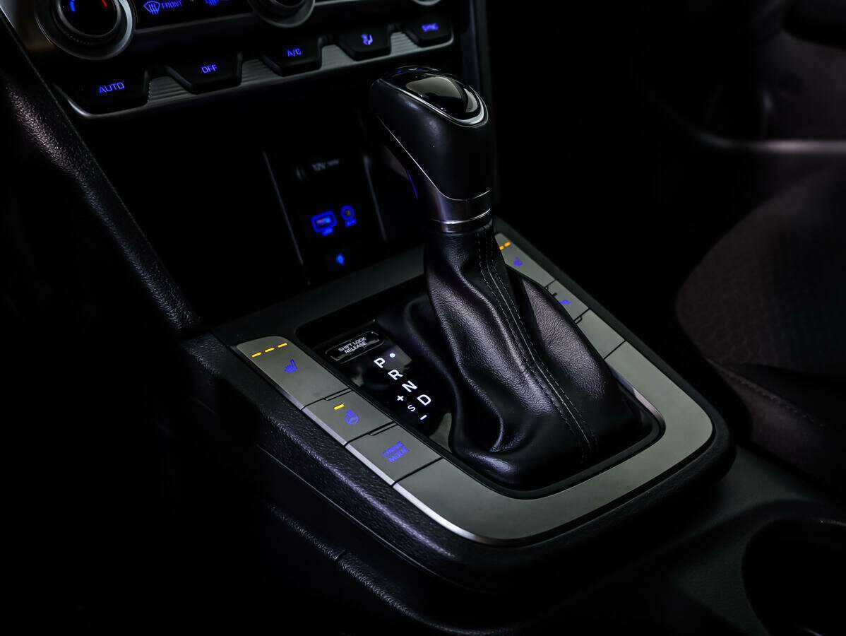 Купить Hyundai Elantra, 2019, 61 543 км, фото №14