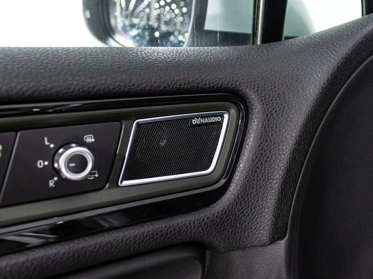 Купить Volkswagen Touareg, 2012, 236 145 км, фото №22