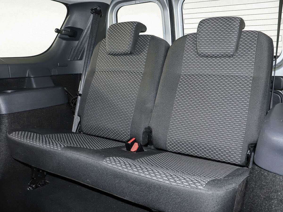 Купить Lada (ВАЗ) Largus, 2015, 68 768 км, фото №11