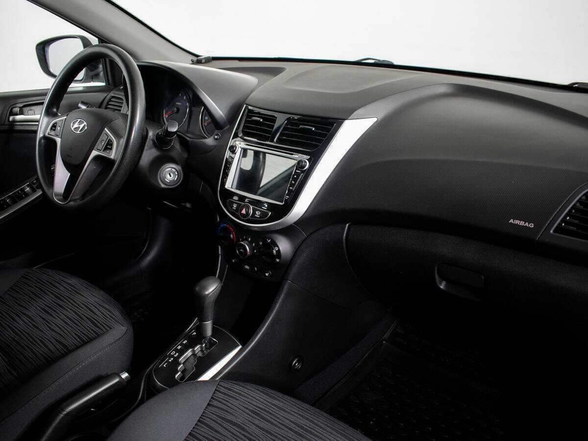 Купить Hyundai Solaris, 2016, 70 051 км, фото №9