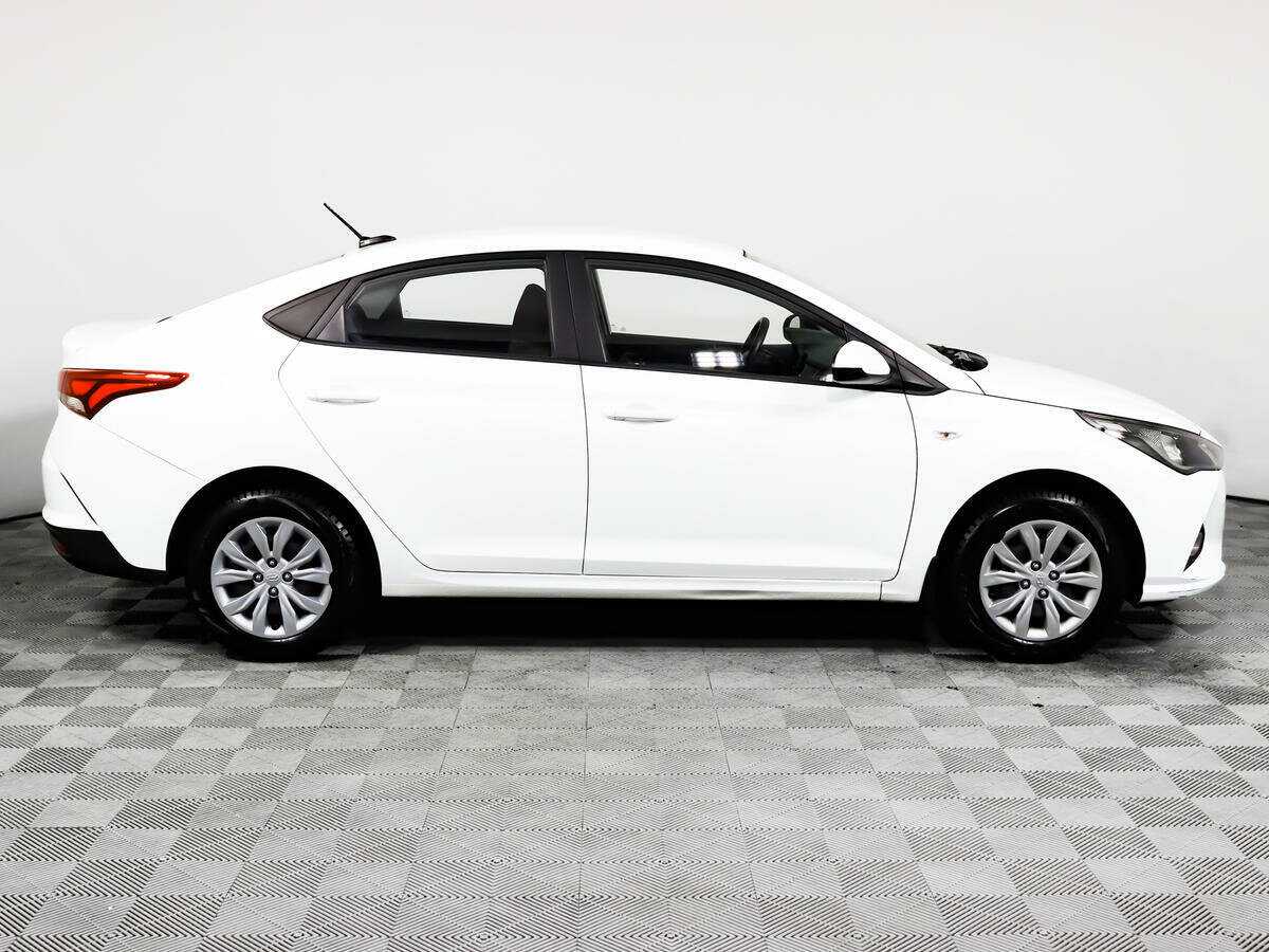 Купить Hyundai Solaris, 2020, 36 762 км, фото №4