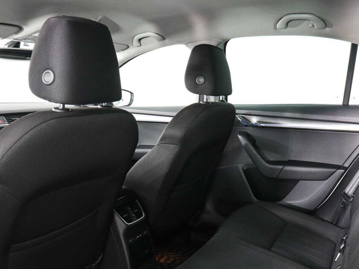 Купить Skoda Octavia, 2018, 171 000 км, фото №12