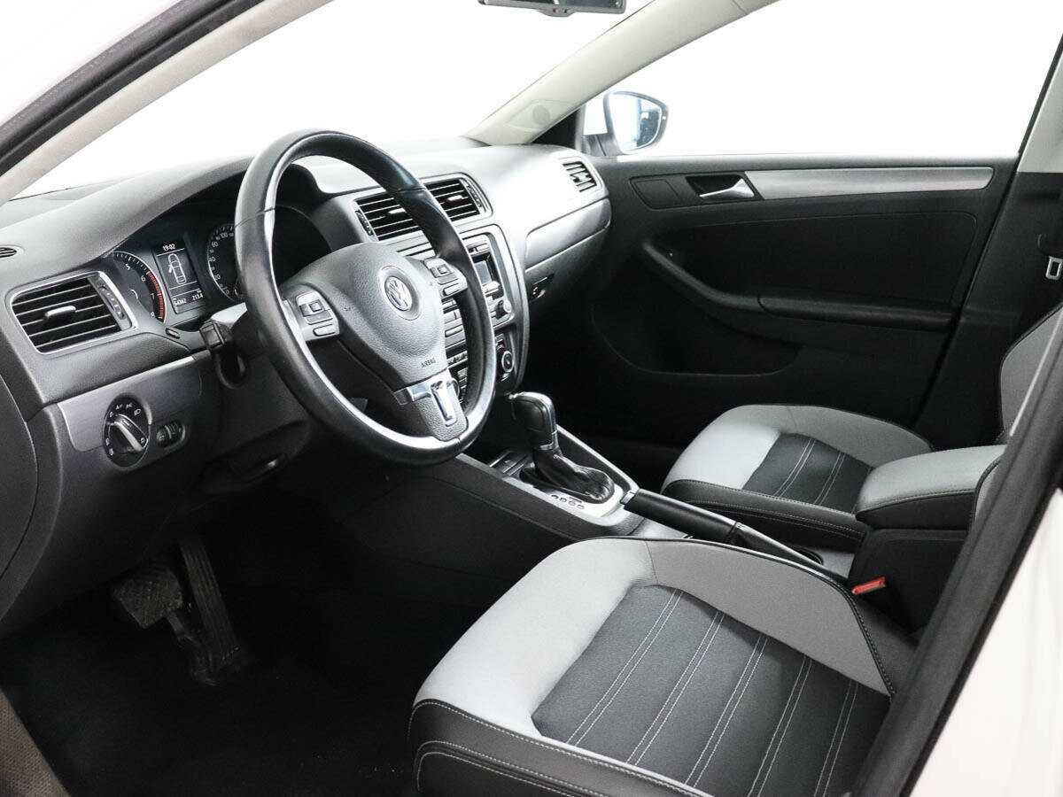 Купить Volkswagen Jetta, 2012, 64 244 км, фото №10