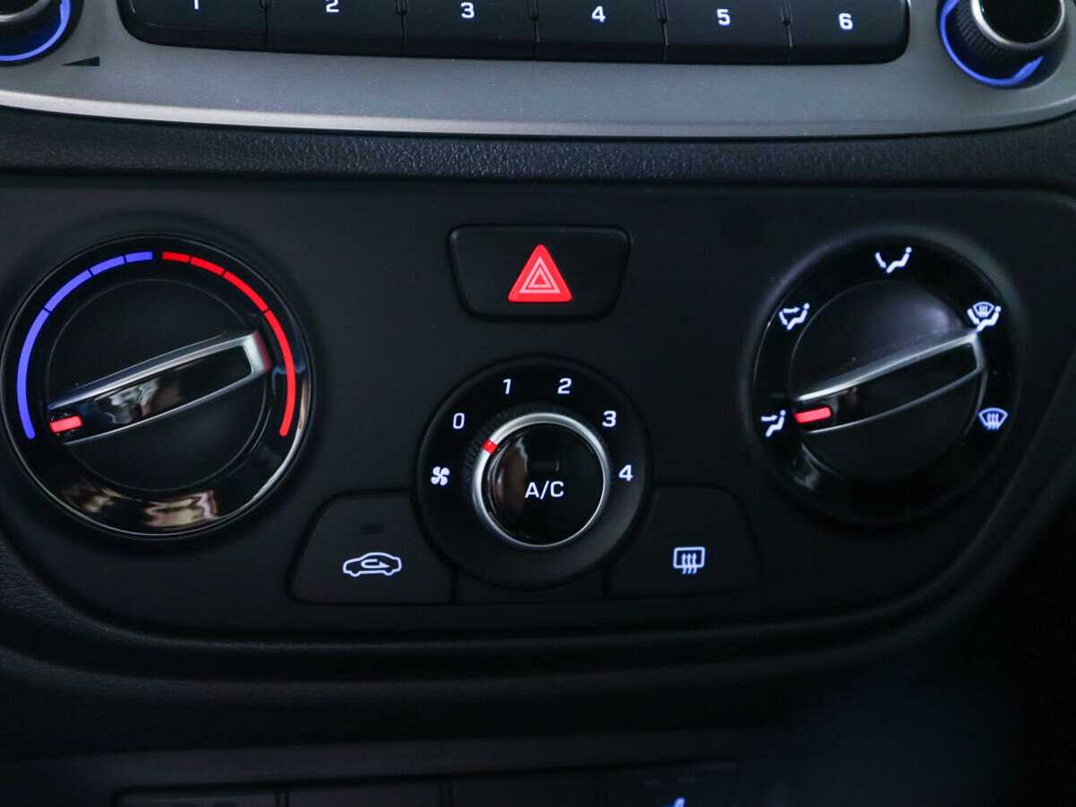 Купить Hyundai Solaris, 2021, 72 890 км, фото №13