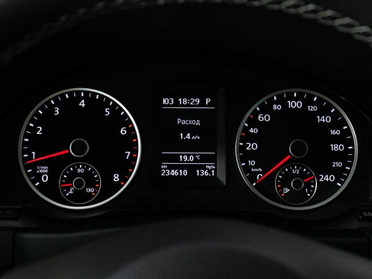 Купить Volkswagen Tiguan, 2015, 234 604 км, фото №12