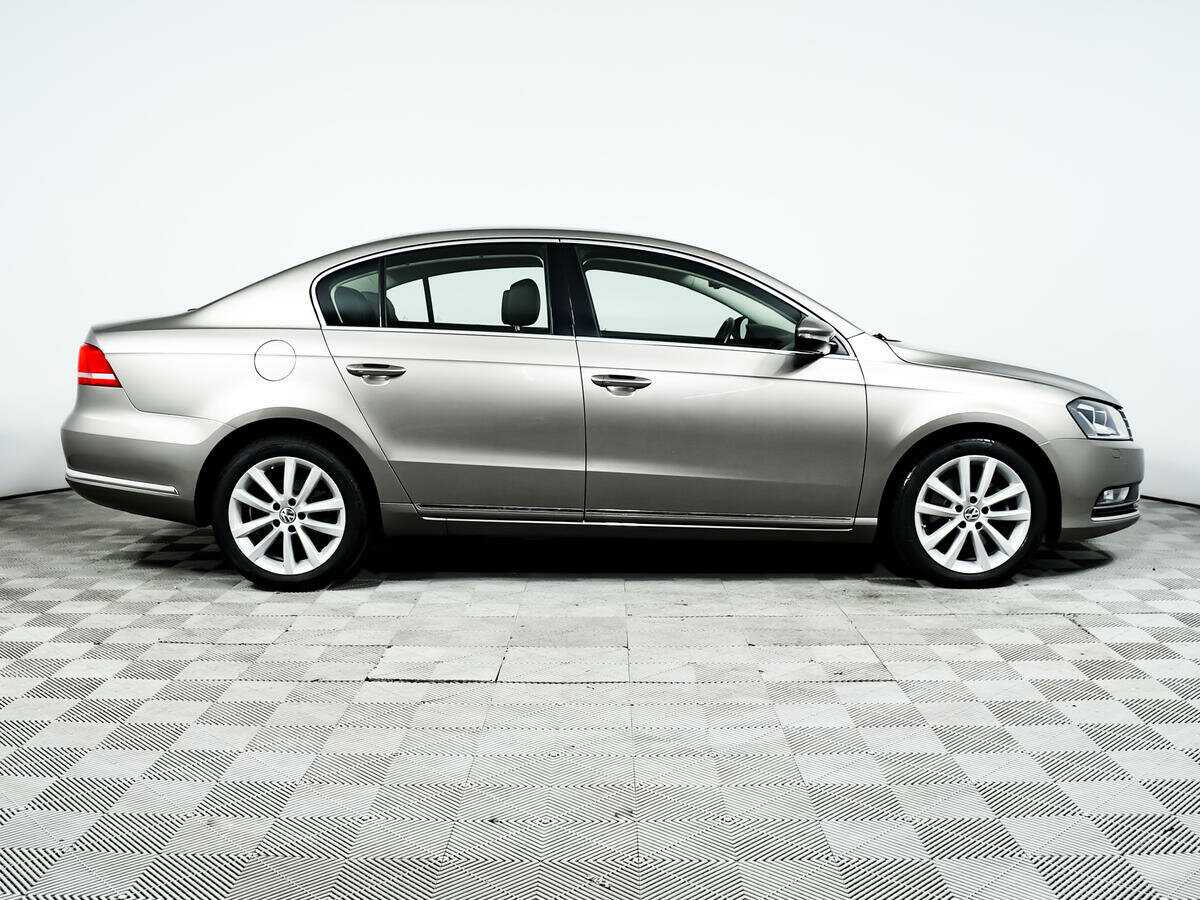 Купить Volkswagen Passat, 2012, 115 560 км, фото №4