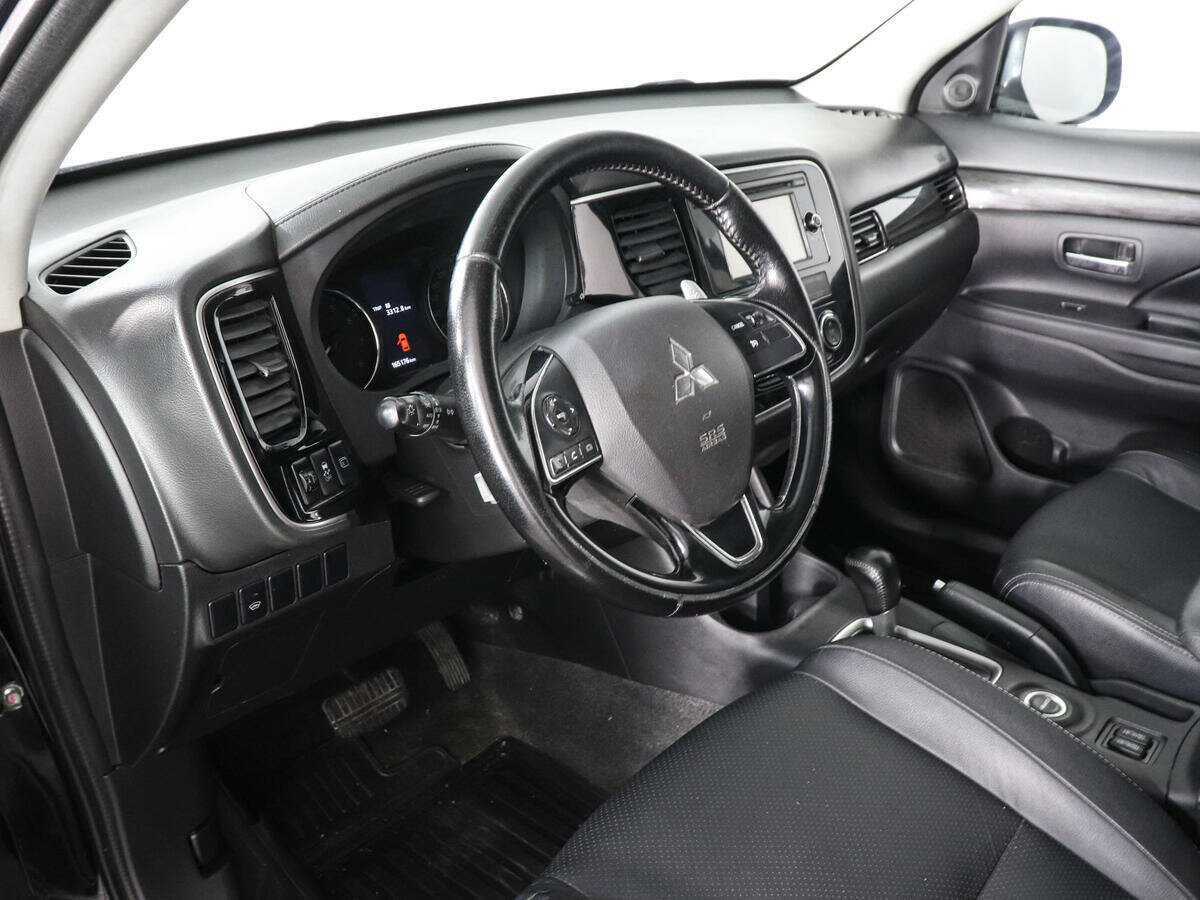 Купить Mitsubishi Outlander, 2016, 165 173 км, фото №9