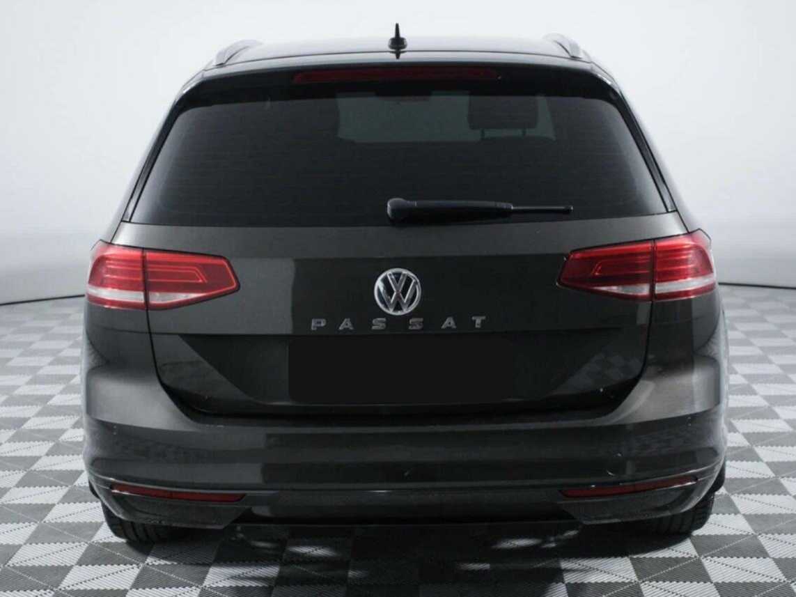 Купить Volkswagen Passat DSG7, 2017, 141 158 км, фото №6