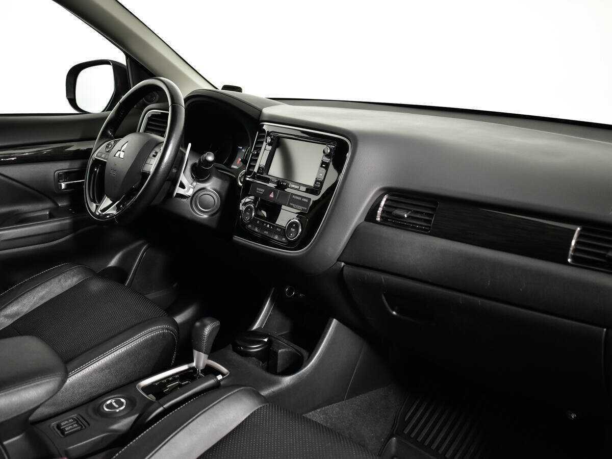 Купить Mitsubishi Outlander, 2016, 75 010 км, фото №8
