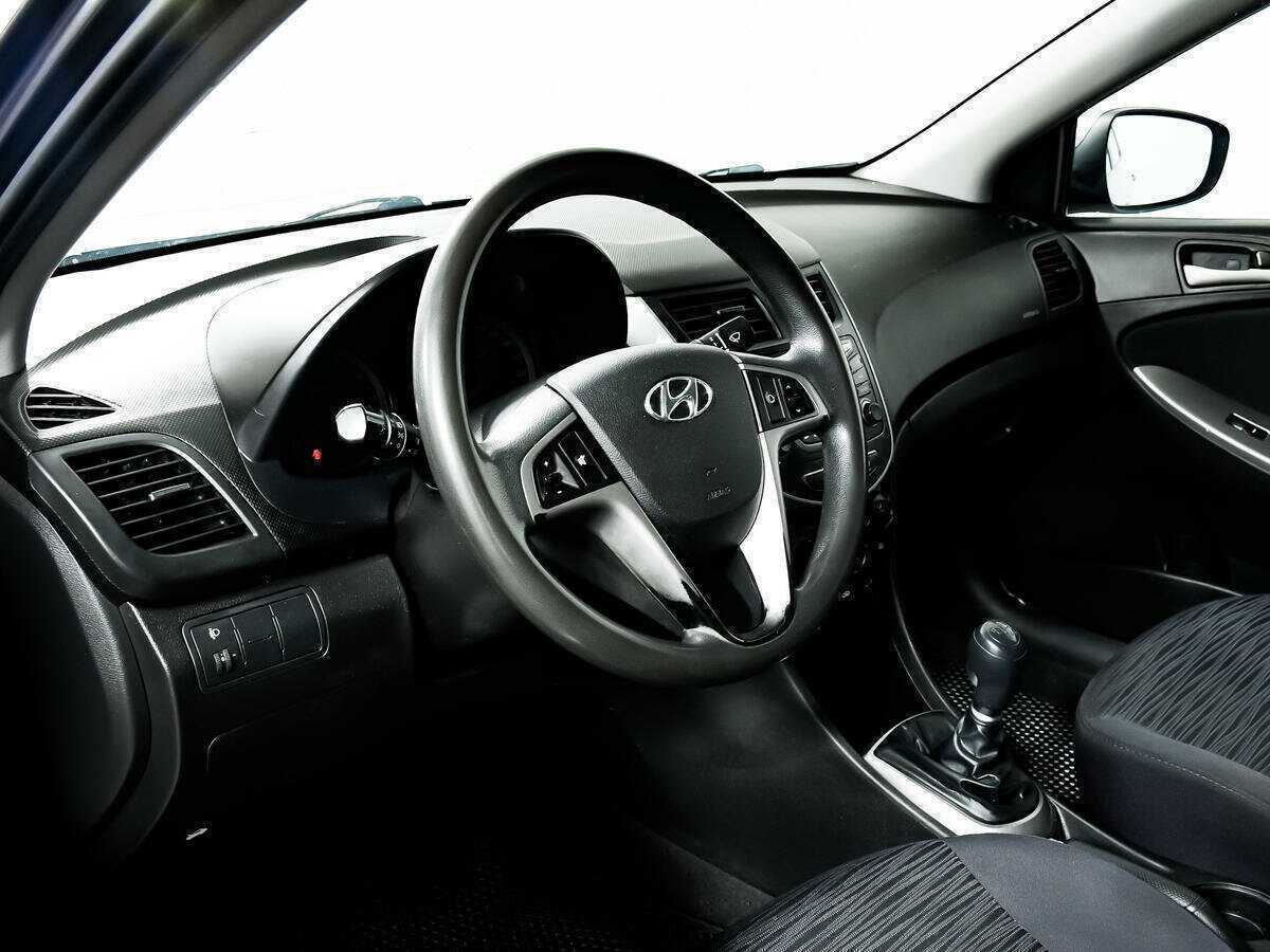 Купить Hyundai Solaris, 2016, 241 408 км, фото №13