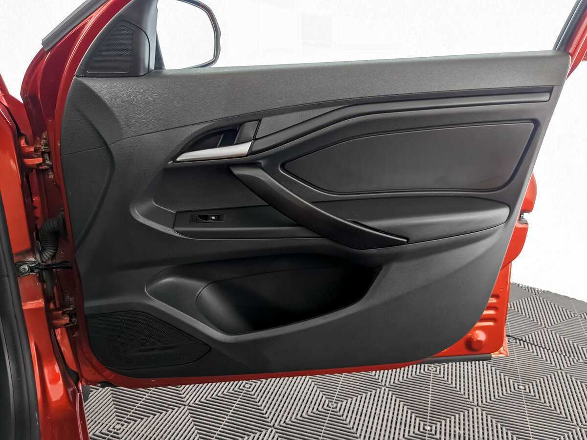 Купить Lada (ВАЗ) Vesta SW, 2021, 68 280 км, фото №20