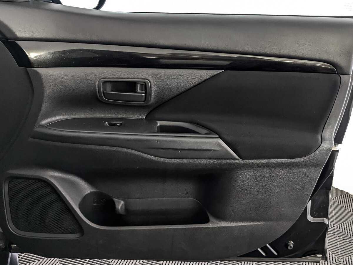Купить Mitsubishi Outlander, 2018, 203 776 км, фото №21