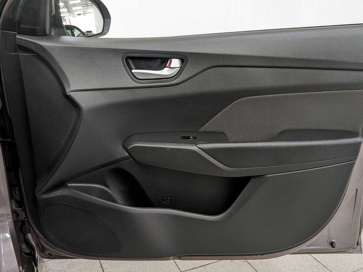 Купить Hyundai Solaris, 2018, 129 664 км, фото №21