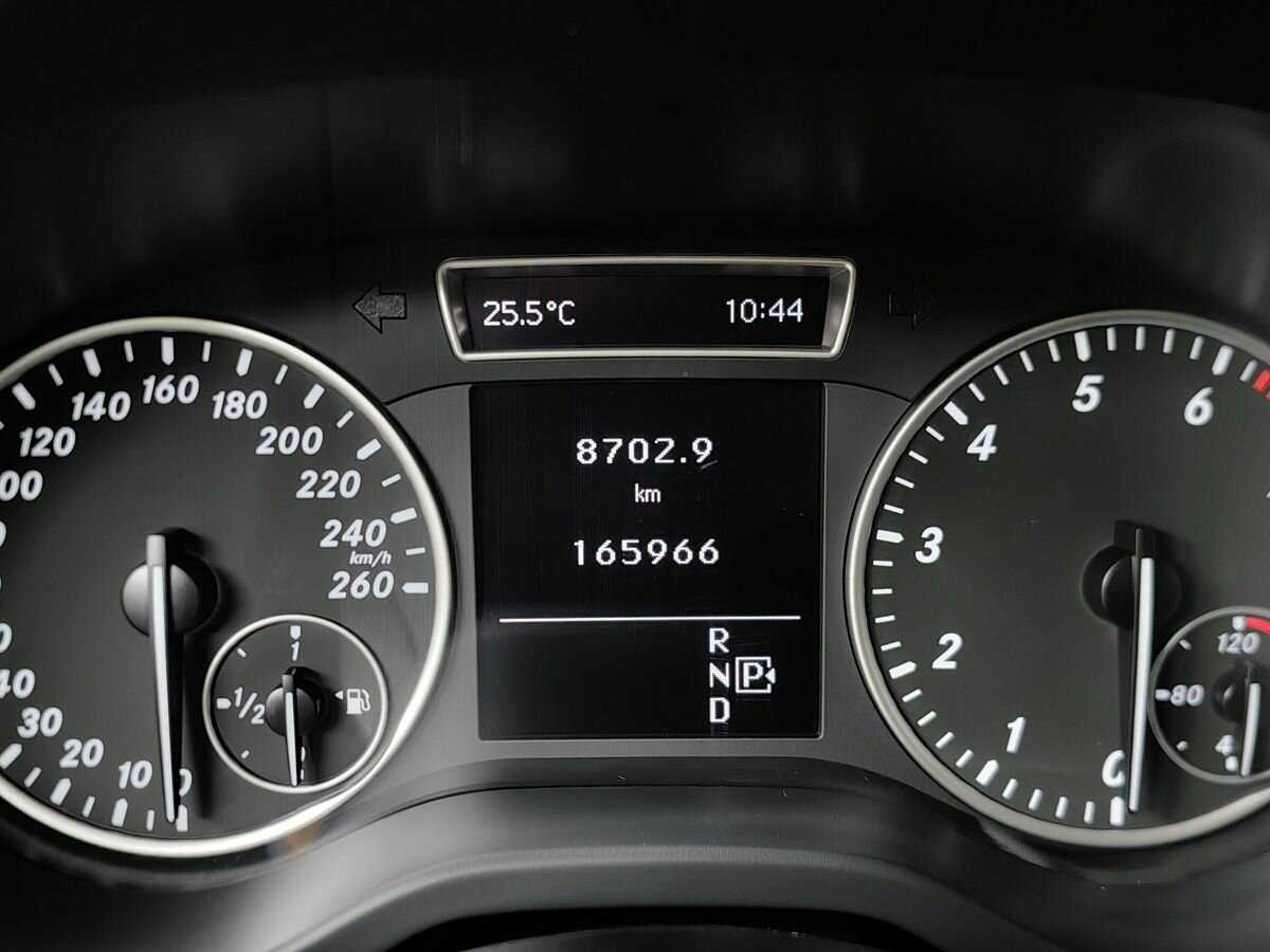 Купить Mercedes-Benz A-Класс 200, 2013, 165 962 км, фото №16
